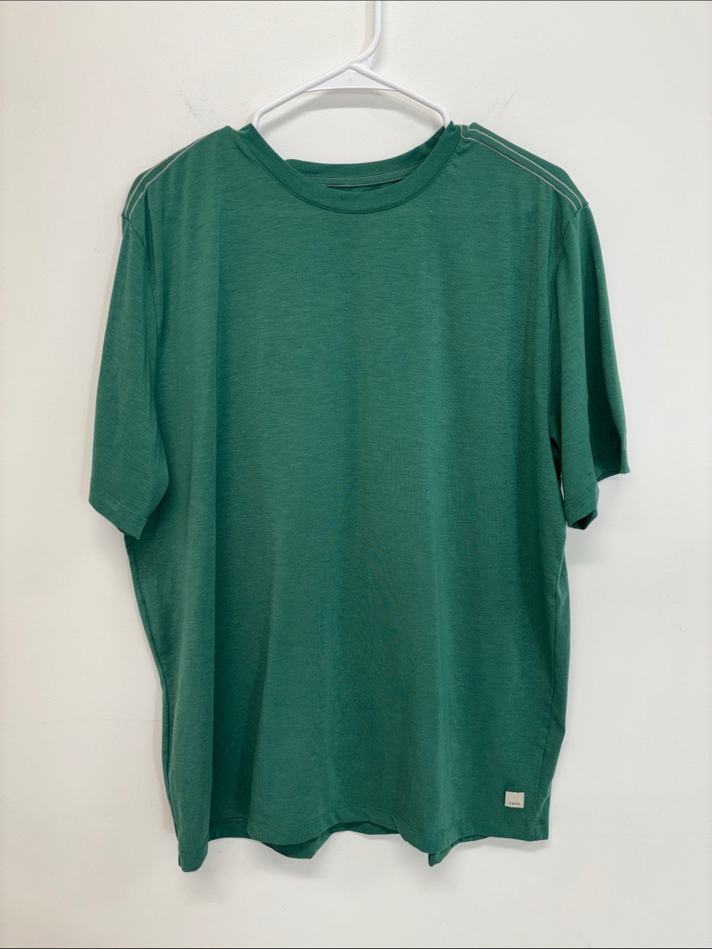 Vuori Short Sleeve Crew Tee XL?